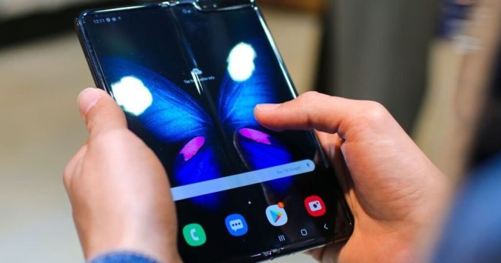 iPhone Duo: Apple’s First Foldable iPhone — Price, Specs & Release Date iPhone Duo foldable smartphone
